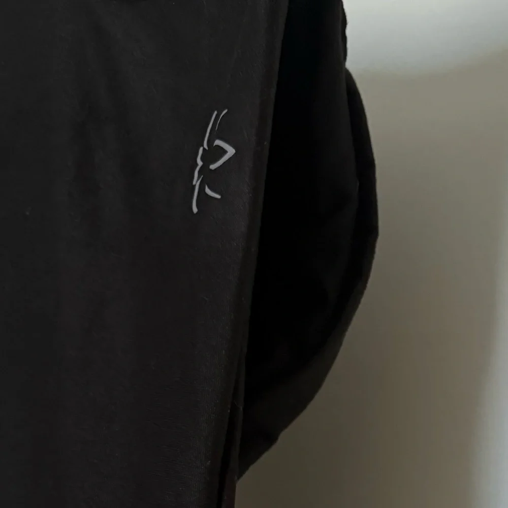 Beyond Yoga Black Hidden Pocket Infinity Scarf OS Stretch